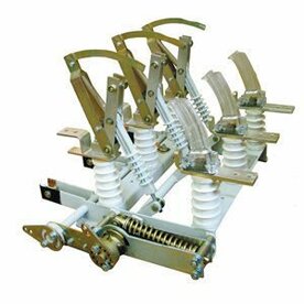 High voltage switch